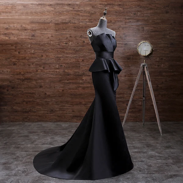 Elegante Einfarbig Schwarz Abendkleider 2019 Meerjungfrau Bandeau Ärmellos Rückenfreies Hof-Schleppe Festliche Kleider