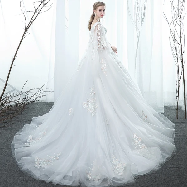 Modern / Fashion White Pregnant Wedding Dresses 2019 Empire V-Neck Lace Flower Rhinestone Sleeveless Backless Chapel Train