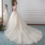 Charmant Ivory / Creme Brautkleider / Hochzeitskleider 2019 A Linie Off Shoulder Perlenstickerei Perle Applikationen Spitze Blumen Kurze Ärmel Rückenfreies Kapelle-Schleppe
