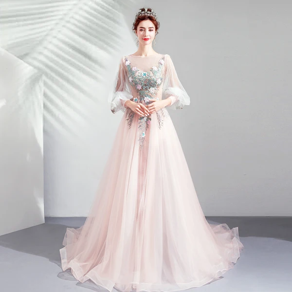 Elegant Blushing Pink Prom Dresses 2019 A-Line / Princess Scoop Neck Embroidered Appliques Pearl Rhinestone 3/4 Sleeve Sweep Train Formal Dresses