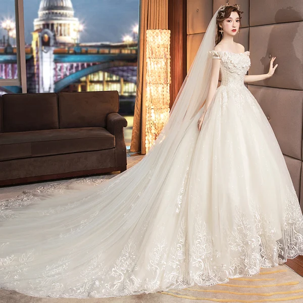 Chic / Belle Champagne Robe De Mariée 2019 Princesse De l'épaule Perle Paillettes Appliques En Dentelle Fleur Manches Courtes Dos Nu Chapel Train