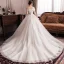 Élégant Ivoire Empire Enceinte Robe De Mariée 2019 De l'épaule Perlage Paillettes En Dentelle Fleur Manches Courtes Dos Nu Cathedral Train