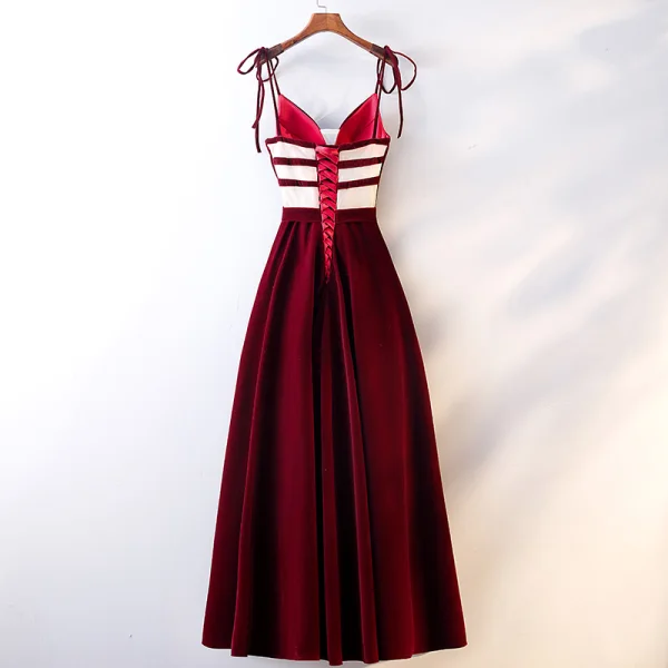 Chic / Beautiful Burgundy Evening Dresses 2019 A-Line / Princess Spaghetti Straps Suede Sash Sleeveless Backless Floor-Length / Long Formal Dresses