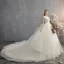 Charmant Champagne Robe De Mariée 2019 Princesse Bustier Noeud Sans Manches Dos Nu Cathedral Train