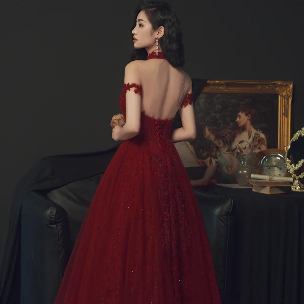 Fabulous Burgundy Prom Dresses 2021 A-Line / Princess High Neck Beading Crystal Lace Flower Short Sleeve Backless Floor-Length / Long Formal Dresses