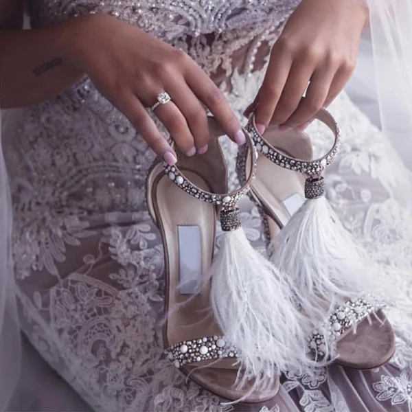 Charmant Beige Brautschuhe 2019 Strass Feder 9 cm Stilettos Peeptoes Hochzeit Hochhackige
