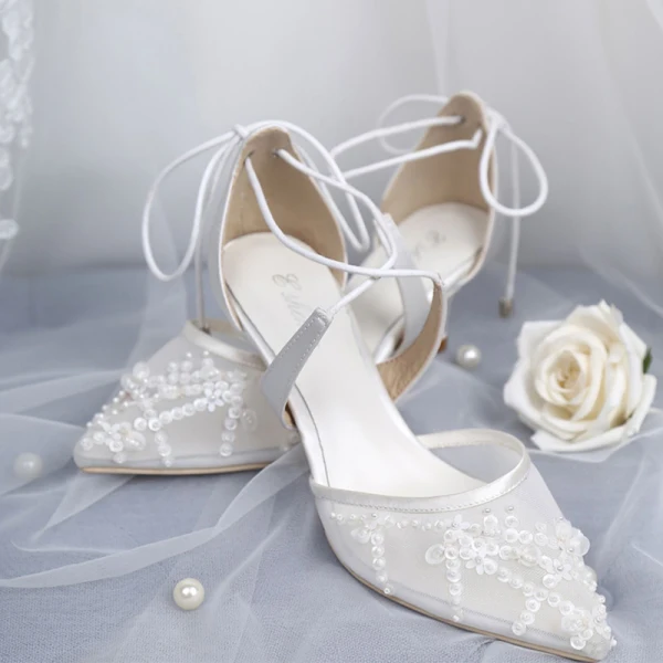 Elegante Weiß Brautschuhe 2019 X-Riemen Spitze Pailletten Schleife 5 cm Stilettos Spitzschuh Hochzeit Hochhackige
