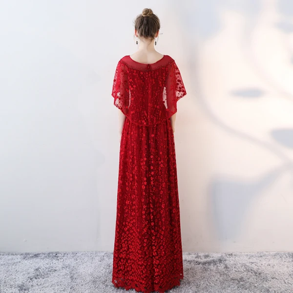 Chic / Belle Bordeaux Robe De Soirée 2018 Empire En Dentelle Fleur Perlage Encolure Dégagée Manches Courtes Longue Robe De Ceremonie