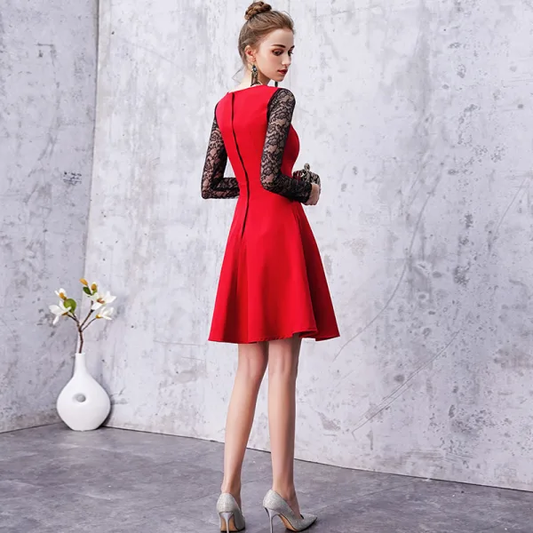 Chic / Beautiful Black Burgundy Homecoming Graduation Dresses 2019 A-Line / Princess V-Neck Lace Flower 3/4 Sleeve Knee-Length Formal Dresses
