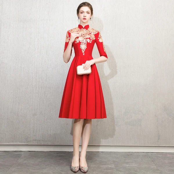 Chinese style Burgundy Evening Dresses  2019 A-Line / Princess High Neck Gold Lace Flower 1/2 Sleeves Knee-Length Formal Dresses