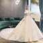 Hermoso Champán Vestidos De Novia 2019 A-Line / Princess Fuera Del Hombro Rebordear Lentejuelas Con Encaje Flor Manga Corta Sin Espalda Royal Train