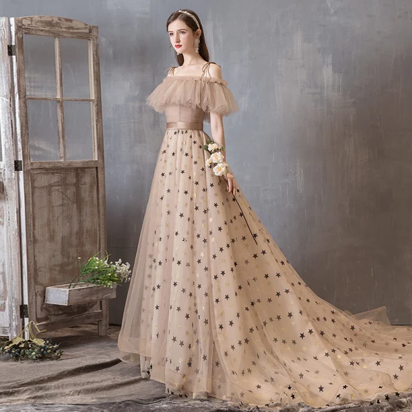 Modern / Fashion Champagne Prom Dresses 2019 A-Line / Princess Spaghetti Straps Star Sequins Ruffle Short Sleeve Court Train Formal Dresses