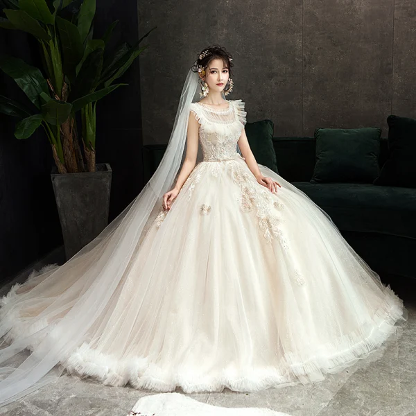 Audrey Hepburn Style Champagne Wedding Dresses 2019 A-Line / Princess Ruffle Scoop Neck Beading Lace Flower Sleeveless Backless Floor-Length / Long