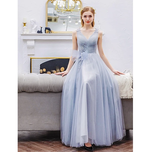Élégant Gris Robe De Bal 2019 Princesse V-Cou En Dentelle Fleur Noeud Sans Manches Dos Nu Longue Robe De Ceremonie