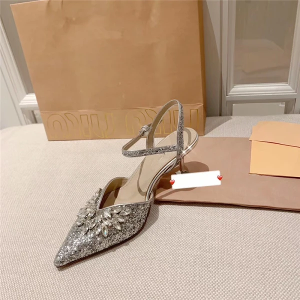 Glitzernden Silber Brautschuhe 2019 Leder Kristall Pailletten Knöchelriemen 6 cm Stilettos Spitzschuh Hochzeit Hochhackige