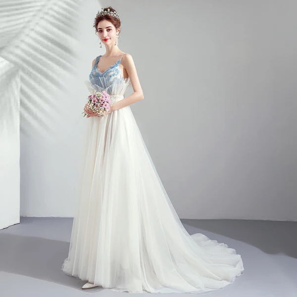 Élégant Ivoire Robe De Soirée 2019 Princesse Volants Bretelles Spaghetti En Dentelle Sans Manches Dos Nu Train De Balayage Robe De Ceremonie