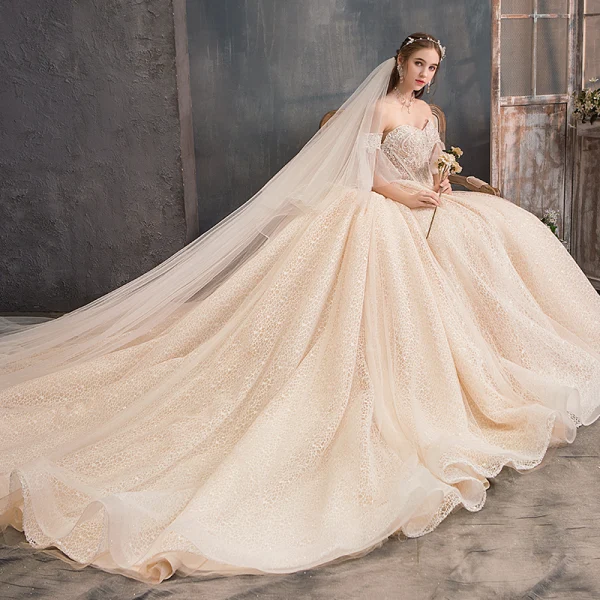 Luksus Champagne 2019 Brudekjoler Prinsesse Kjæreste Beading Blonder Blomst Uten Ermer Ryggløse Royal Train