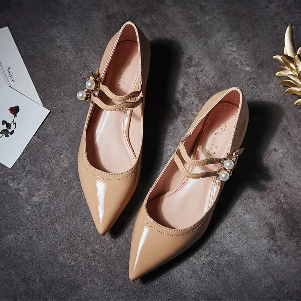 Härlig Pärla Rosa Tidsbeställning Damskor 2019 Lackläder Pärla Spänne 4 cm Låg Klack Spetsiga Pumps