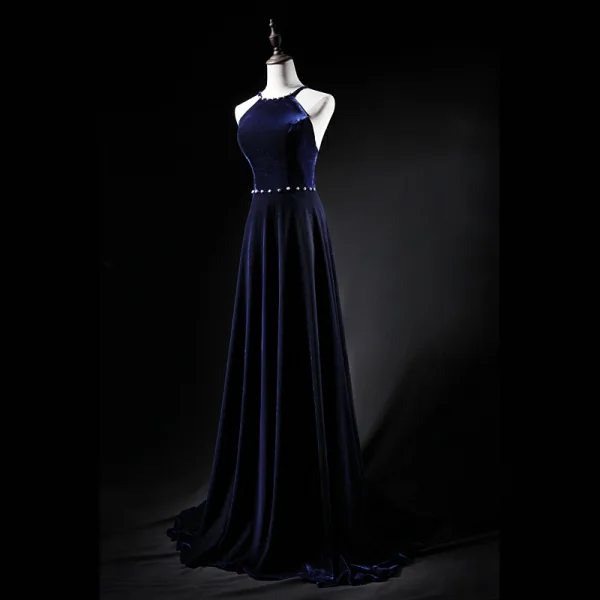 Sexy Marineblau Abendkleider 2019 A Linie Wildleder Neckholder Ärmellos Rückenfreies Sweep / Pinsel Zug Festliche Kleider