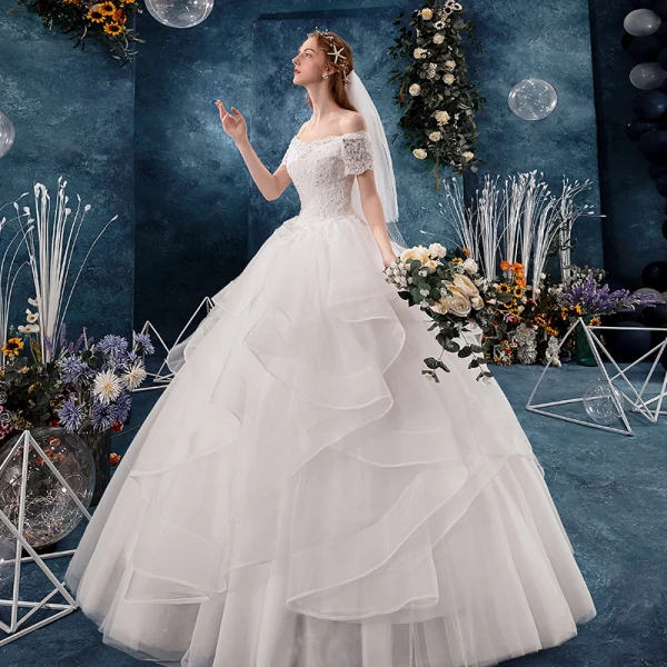 Modern / Fashion White Wedding Dresses 2019 Ball Gown Off-The-Shoulder Beading Sequins Lace Flower Short Sleeve Backless Cascading Ruffles Floor-Length / Long