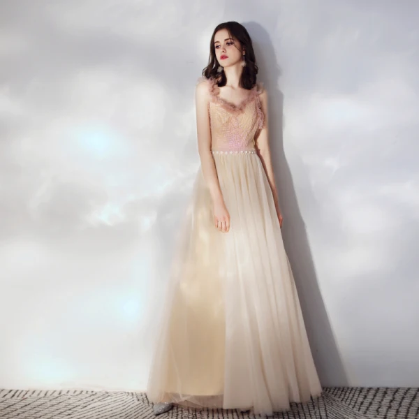 Chic / Belle Champagne Robe De Soirée 2019 Princesse Volants Bretelles Spaghetti Sans Manches Dos Nu Longue Robe De Ceremonie