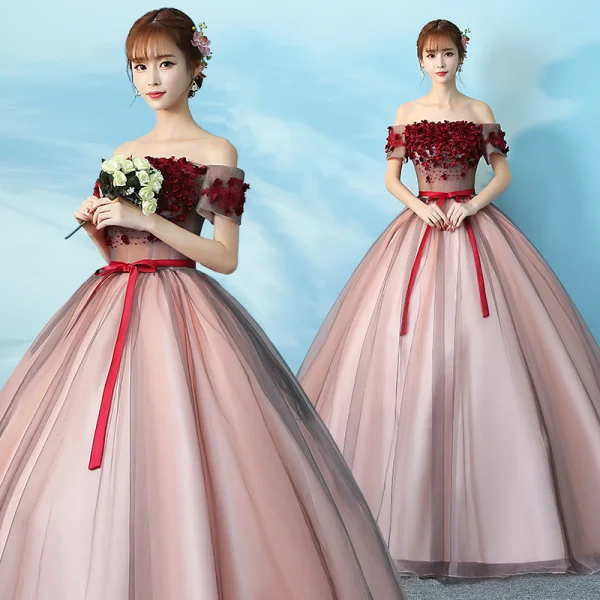 Elegant Blushing Pink Quinceañera Prom Dresses 2019 Ball Gown Off-The-Shoulder Appliques Lace Flower Bow Short Sleeve Backless Floor-Length / Long Formal Dresses
