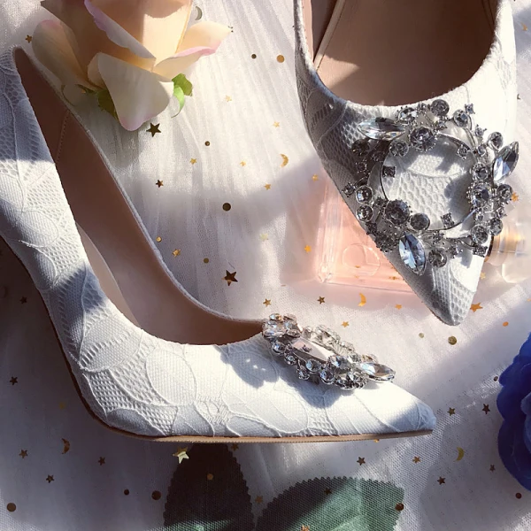 Piękne Kość Słoniowa Buty Ślubne 2019 Rhinestone 7 cm Szpilki Szpiczaste Ślub Czółenka