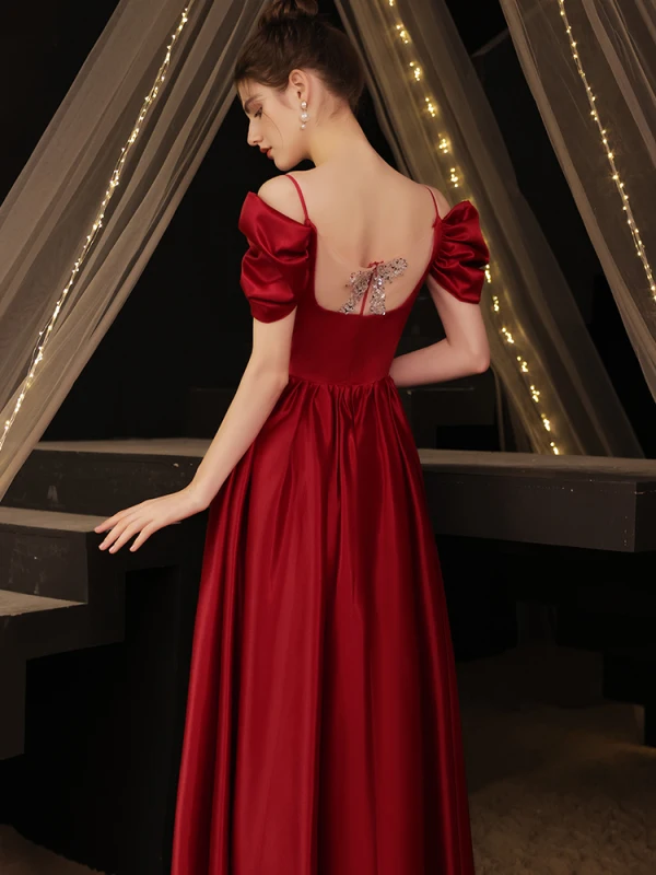 Elegant Burgundy Satin Prom Dresses 2021 A-Line / Princess Spaghetti Straps Ruffle Short Sleeve Backless Floor-Length / Long Prom Formal Dresses