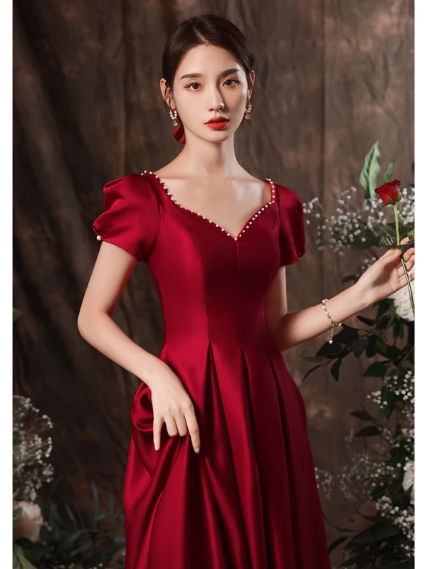 Modest / Simple Blushing Pink Satin Prom Dresses 2021 A-Line / Princess Spaghetti Straps Pearl Rhinestone Short Sleeve Backless Floor-Length / Long Prom Formal Dresses
