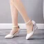 Élégant Blanche Chaussure De Mariée 2021 Bride Cheville 7 cm Compensées À Bout Pointu Mariage Talons Hauts