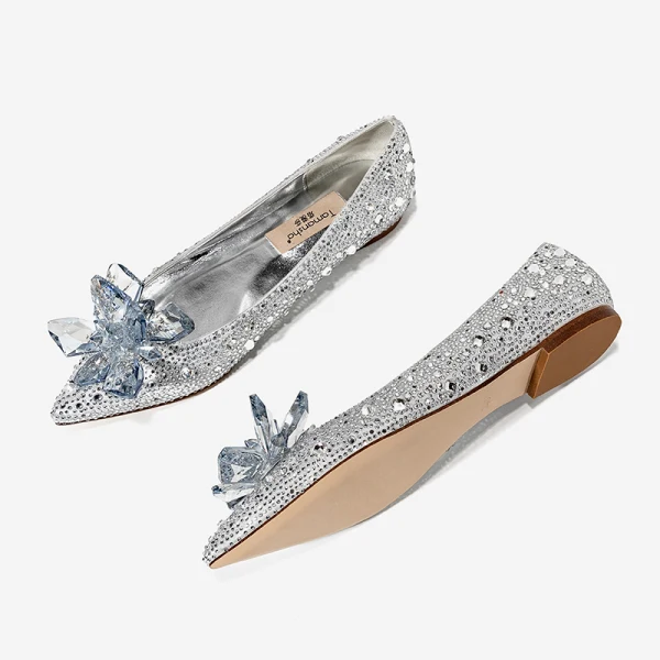 Charming Cinderella Silver Crystal Wedding Shoes 2021 Leather Rhinestone Pointed Toe Flat Wedding Heels