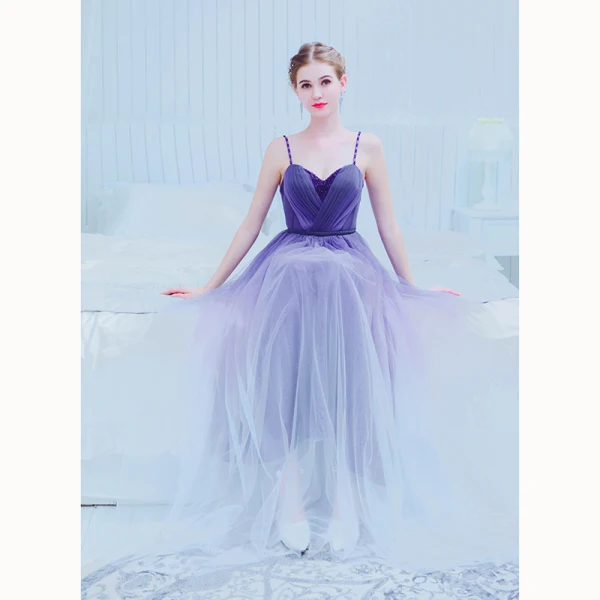 Charmant Violett Farbverlauf Abendkleider 2019 A Linie Spaghettiträger Perlenstickerei Kristall Ärmellos Rückenfreies Lange Festliche Kleider