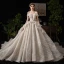 Luxe Champagne Robe De Mariée 2019 Robe Boule De l'épaule Perlage Paillettes Manches Courtes Dos Nu Royal Train