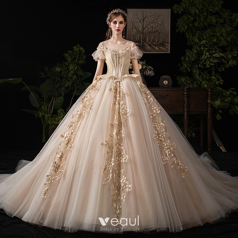 Luxury / Gorgeous Victorian Style Vintage / Retro Champagne Wedding Dresses  2019 Ball Gown Scoop Neck Beading Lace Flower Short Sleeve Backless Royal  Train
