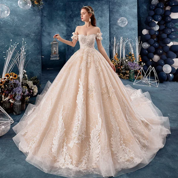 Charming Champagne Wedding Dresses 2019 Ball Gown Off-The-Shoulder Beading Lace Flower Sleeveless Backless Royal Train