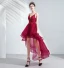 Sexig Hög Låg Burgundy Cocktailklänningar 2019 Prinsessa Spaghettiband Beading Paljetter Spets Blomma Ärmlös Halterneck Asymmetrisk Formella Klänningar