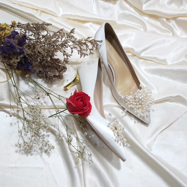 Chic Ivoire Chaussure De Mariée 2019 Cuir Perle 8 cm Talons Aiguilles À Bout Pointu Mariage Escarpins