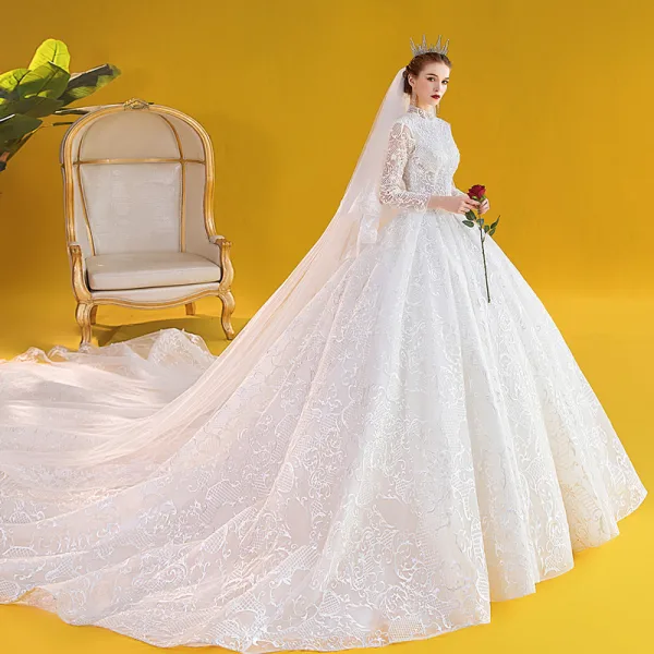 Vintage / Retro Ivory Ball Gown Wedding Dresses 2020 High Neck Lace Flower Long Sleeve Royal Train
