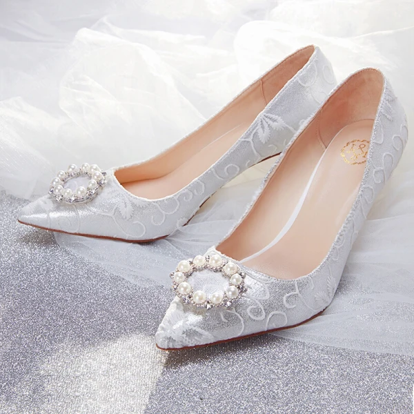 Charming Silver Wedding Shoes 2019 Lace Pearl Rhinestone 7 cm Stiletto Heels Pointed Toe Wedding Pumps