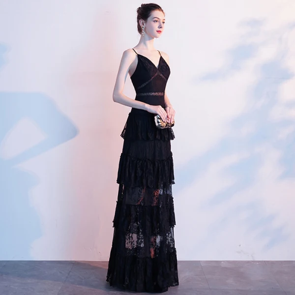 Sexy Noire Robe De Soirée 2020 Princesse Bretelles Spaghetti En Dentelle Sans Manches Dos Nu Longue Robe De Ceremonie