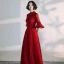 Elegant Kinesisk Stil Bourgogne Selskabskjoler 2020 Prinsesse Høj Hals Beading Perle Krystal Med Blonder Bell ærmer Halterneck Lange Kjoler