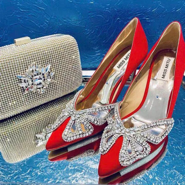 Glittrande Silver Brudskor 2019 Bröllop Läder Rhinestone Fjäril Paljetter 8 cm Stilettklackar Spetsiga Pumps
