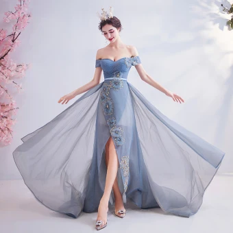 Fashion Sky Blue Evening Dresses 2020 A Line Princess Off The Shoulder Beading Crystal Glitter Appliques Sleeveless Backless Sweep Train Formal Dresses