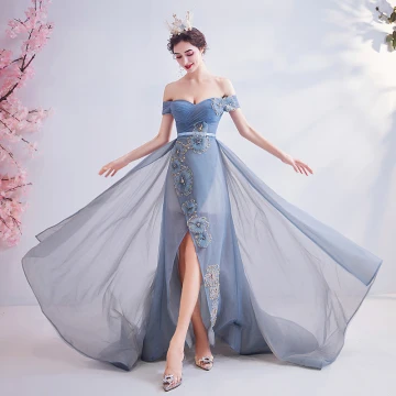 Mode Bleu Ciel Robe De Soirée 2020 Princesse De L 039 Épaule Perlage Cristal Glitter Appliques Sans Manches Dos Nu Train De Balayage Robe De Ceremonie