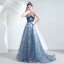 Charmant Océan Bleu Robe De Soirée 2020 Princesse Daim Bretelles Spaghetti Perlage Cristal Glitter Paillettes Sans Manches Dos Nu Tribunal Train Robe De Ceremonie