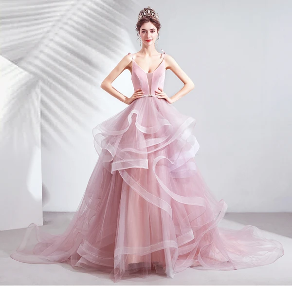 Schöne Pink Abendkleider 2020 Ballkleid Wildleder Spaghettiträger Perle Strass Schleife Stoffgürtel Ärmellos Rückenfreies Kapelle-Schleppe Fallende Rüsche Festliche Kleider
