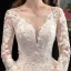 Fabuleux Ivoire Robe De Mariée 2020 Princesse Encolure Dégagée Perle Faux Diamant En Dentelle Fleur 3/4 Manches Dos Nu Cathedral Train