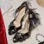Charmant Schwarz Abend Damenschuhe 2020 Feder Perlenstickerei Strass Pailletten Perle 9 cm Stilettos Spitzschuh Hochhackige