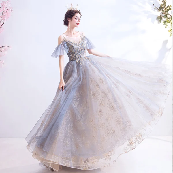 Élégant Gris Robe De Bal 2020 Princesse Encolure Dégagée Perlage Paillettes Manches Courtes Dos Nu Longue Robe De Ceremonie