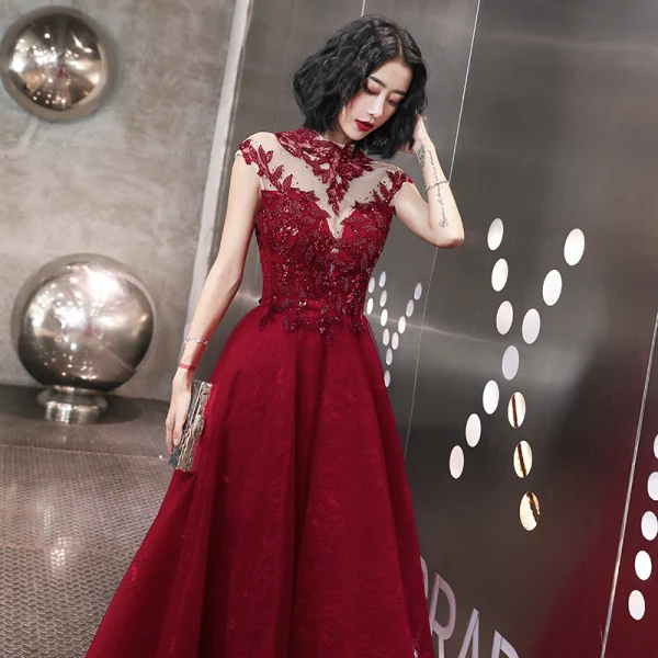 Elegant Burgundy Evening Dresses 2020 A-Line / Princess Beading Rhinestone Sequins Lace Flower High Neck Sleeveless Backless Floor-Length / Long Formal Dresses